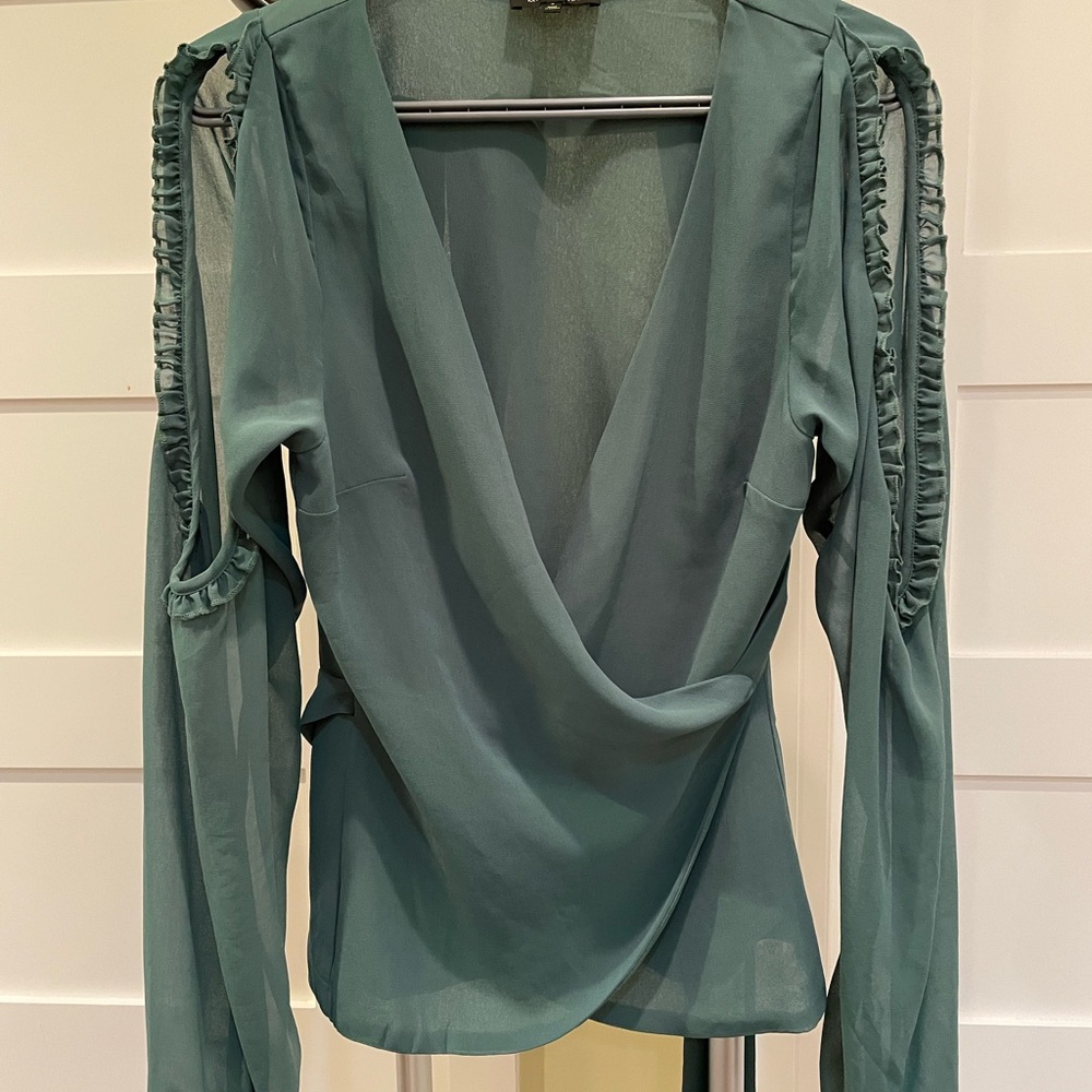 Elegant Green Women's Top by Majorelle